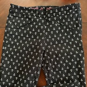 Khakis by Gap Super Skinny Blue Anchor Nautical Pattern Pants